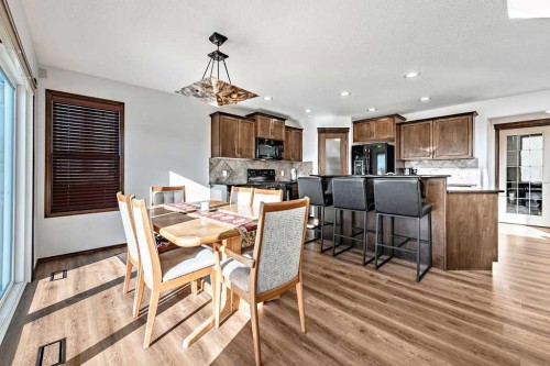 180 Chapalina Heights Se, Calgary, AB 