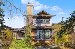 325 Templemont Place NE Calgary, AB T1Y 5A7