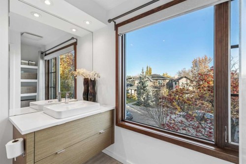 2333 3 Avenue Nw, Calgary, AB 