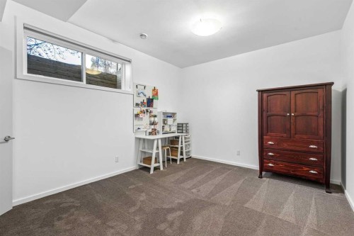 2333 3 Avenue Nw, Calgary, AB 