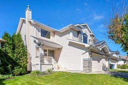 472 Douglas Glen Point SE Calgary, AB T2Z 3G4