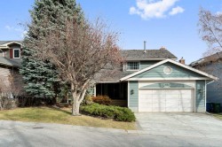 59 Stranraer Place SW Calgary, AB T3H 1H5