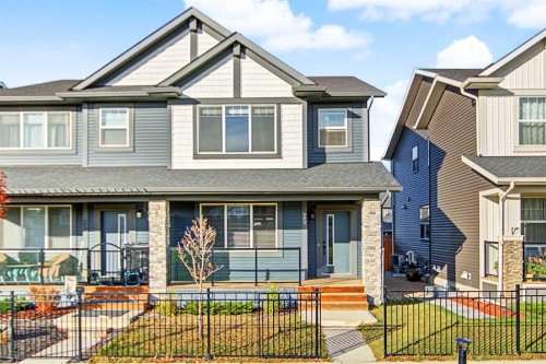 29 Midgrove Lane SW Airdrie, AB T4B 5H2