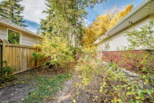 1936 45 Street Sw, Calgary, AB 