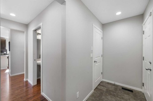 208 Sage Valley Drive Nw, Calgary, AB 