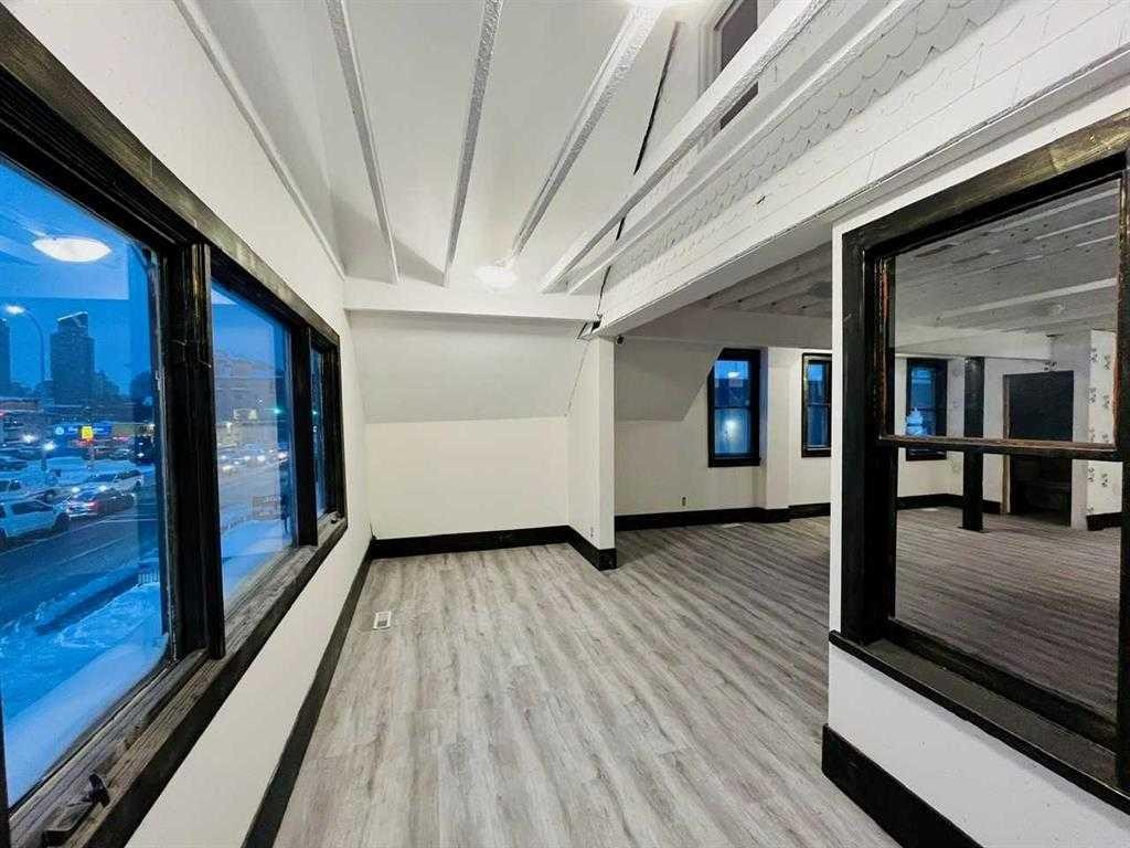 109 14 Street Nw, Calgary, AB