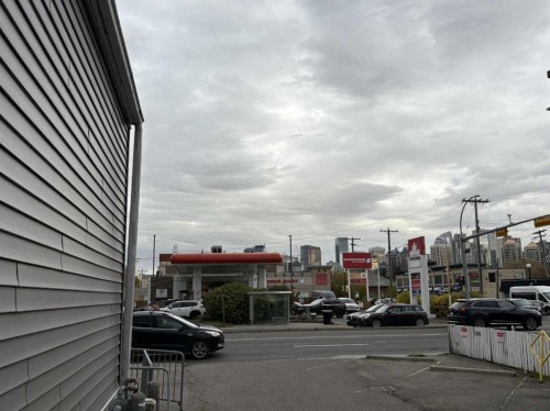 109 14 Street Nw, Calgary, AB 