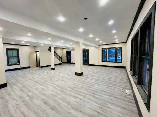 109 14 Street Nw, Calgary, AB 
