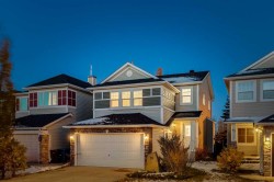 78 Cougar Plateau Way SW Calgary, AB T3H 5S4