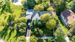 309 Sharon Avenue SW Calgary, AB T3C 2G8