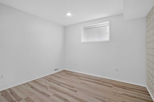 40 Silver Ridge Court Nw, Calgary, AB 