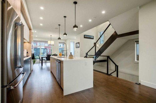 228 33 Avenue Ne, Calgary, AB 