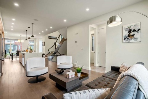 228 33 Avenue Ne, Calgary, AB 