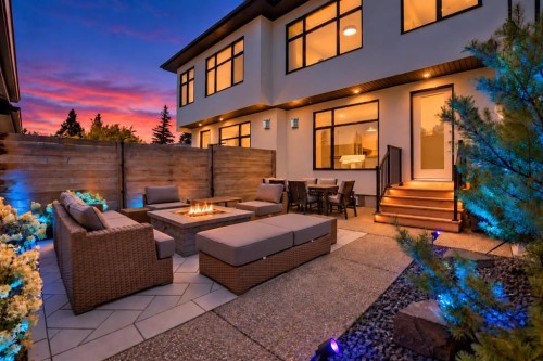 228 33 Avenue Ne, Calgary, AB 