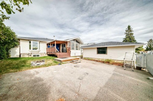5447 Rundleview Road Ne, Calgary, AB 