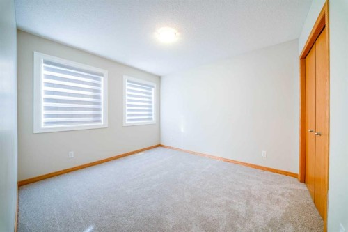 38 Everhollow Rise Sw, Calgary, AB 