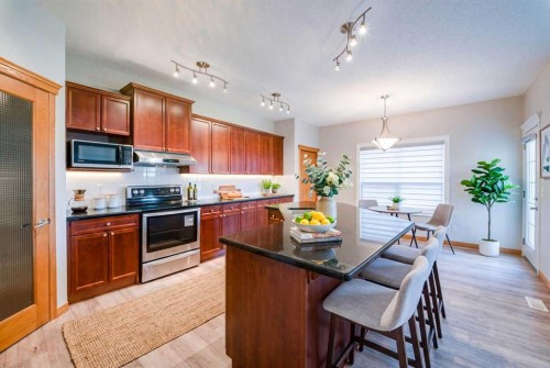 38 Everhollow Rise Sw, Calgary, AB 