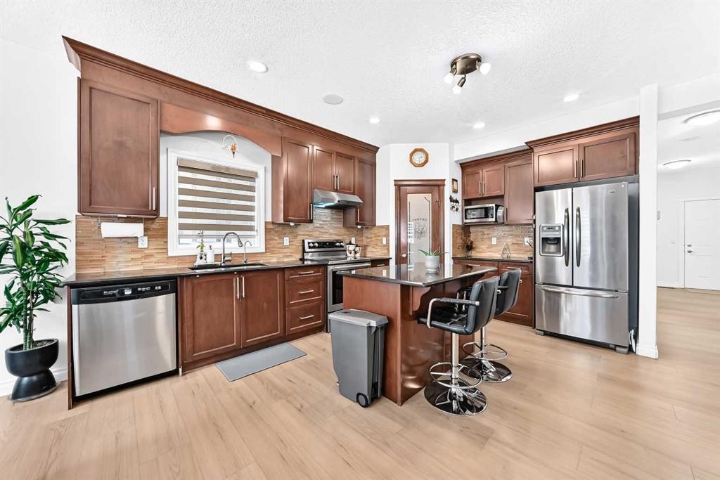 336 Saddlemont Boulevard Ne, Calgary, AB