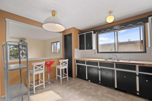 221 Theodore Place Nw, Calgary, AB 