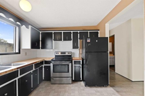 221 Theodore Place Nw, Calgary, AB 