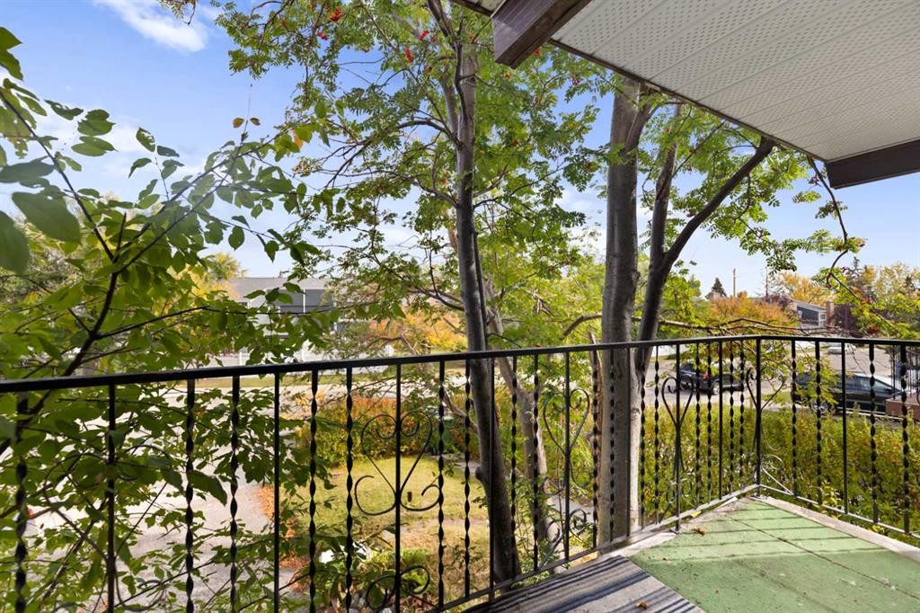 221 Theodore Place Nw, Calgary, AB