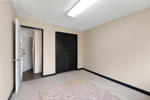 221 Theodore Place Nw, Calgary, AB 