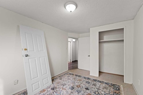 221 Theodore Place Nw, Calgary, AB 