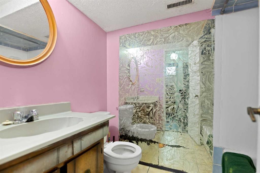 221 Theodore Place Nw, Calgary, AB