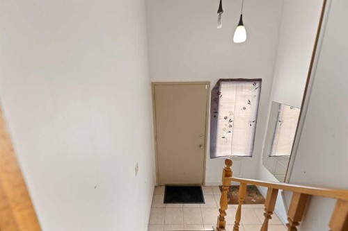 221 Theodore Place Nw, Calgary, AB 