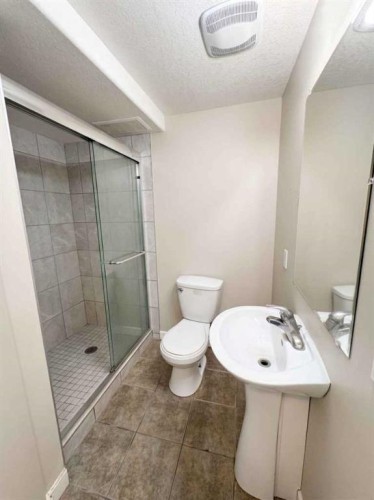 1095 Berkley Drive Nw, Calgary, AB 
