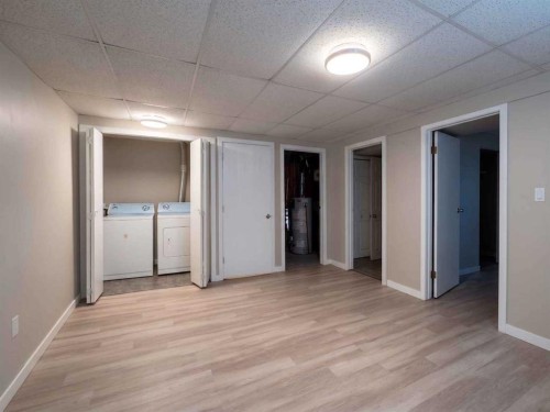 1095 Berkley Drive Nw, Calgary, AB 
