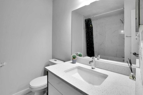 4304 44 Avenue Ne, Calgary, AB 