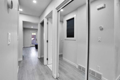 4304 44 Avenue Ne, Calgary, AB 
