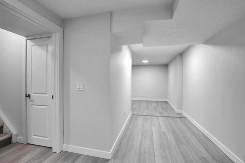 4304 44 Avenue Ne, Calgary, AB 