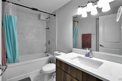 4304 44 Avenue Ne, Calgary, AB 