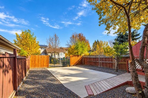 4304 44 Avenue Ne, Calgary, AB 