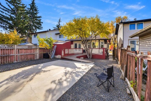 4304 44 Avenue Ne, Calgary, AB 