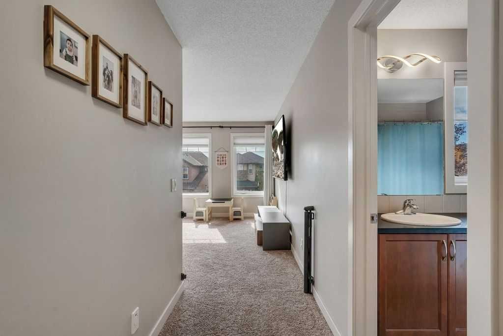 40 Evanspark Circle Nw, Calgary, AB