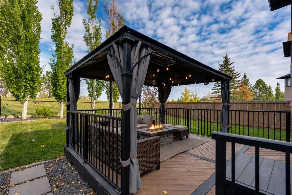 40 Evanspark Circle Nw, Calgary, AB