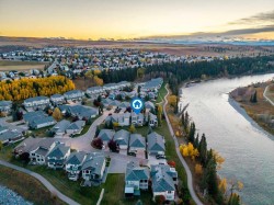 312 Crawford Close Cochrane, AB T4C 2G6