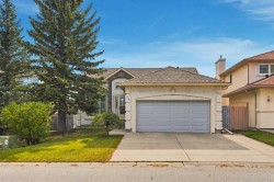 51 Edgebrook Circle NW Calgary, AB T3A 5A4