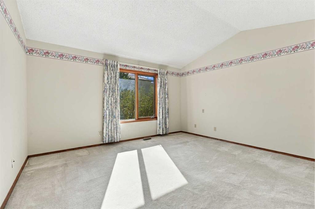 51 Edgebrook Circle Nw, Calgary, AB