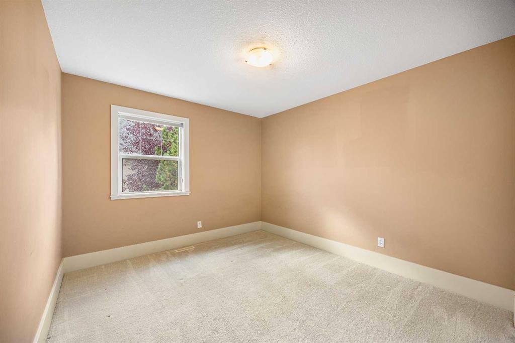 75 Wentworth Common Sw, Calgary, AB