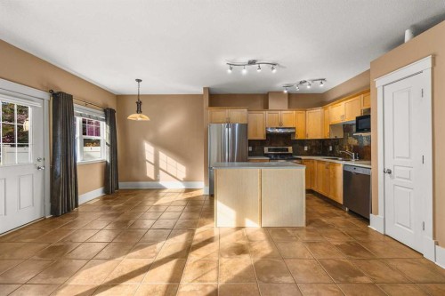 75 Wentworth Common Sw, Calgary, AB 