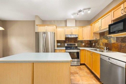 75 Wentworth Common Sw, Calgary, AB 