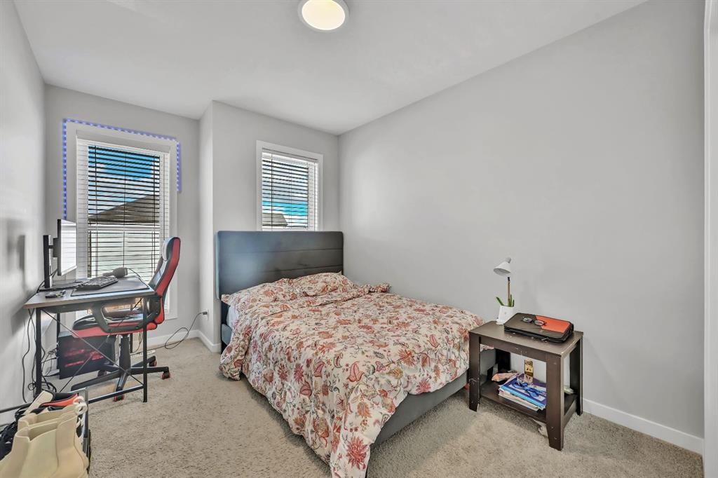 213 Walgrove Boulevard Se, Calgary, AB