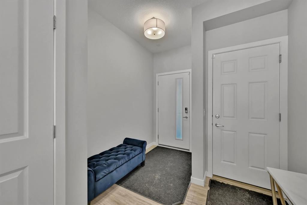 213 Walgrove Boulevard Se, Calgary, AB