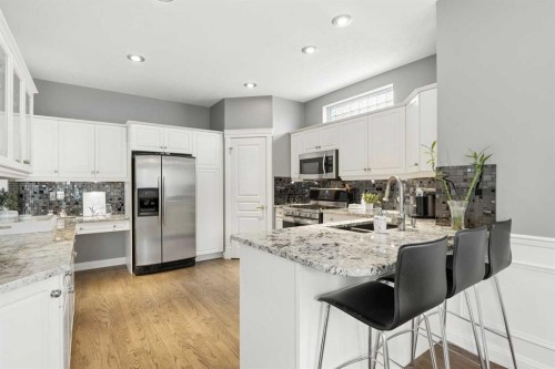 66 Sienna Park Terrace Sw, Calgary, AB 