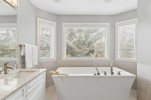66 Sienna Park Terrace Sw, Calgary, AB 