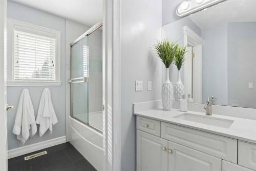 66 Sienna Park Terrace Sw, Calgary, AB 